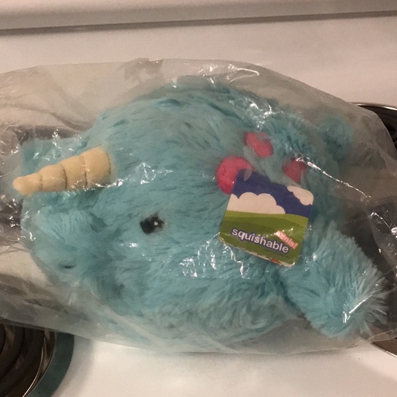 Mini Narwal Whale - Picture 2 of 6